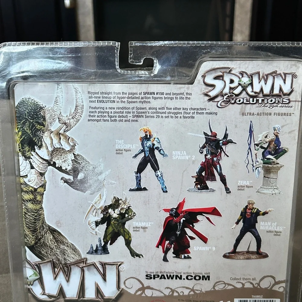 Spawn Evolutions Thamuz Collectible Action Figure - Green